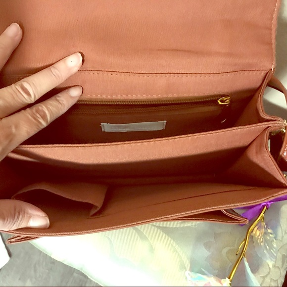 Cooperative women’s crossbody, polyvinyl - Picture 4 of 11